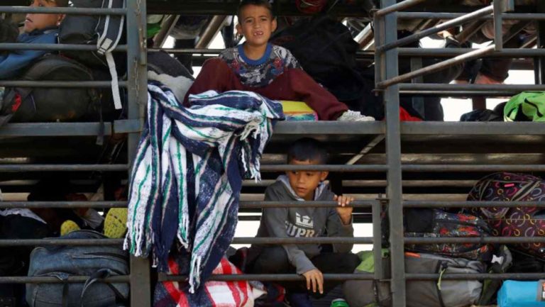 Madres de migrantes desaparecidos arrancan su propia caravana