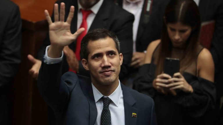 Guaidó convocó a movilización de venezolanos