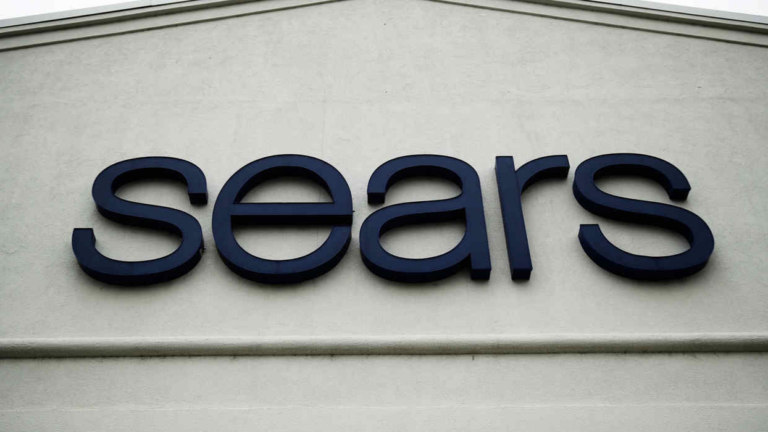Sears considera nueva oferta para evitar cierre