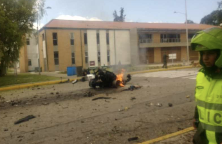 Explota coche bomba en Bogotá