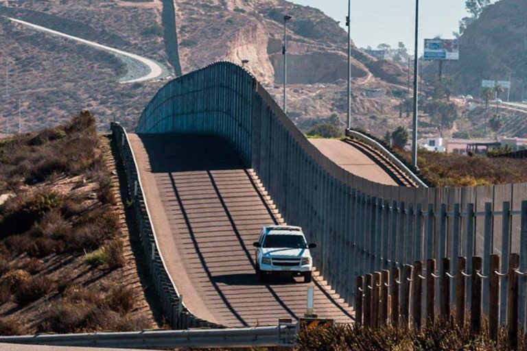 55% de los votantes en florida apoyan el muro fronterizo