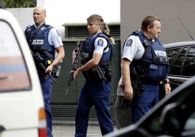 Bajo custodia sospechoso de tiroteo en Nueva Zelanda