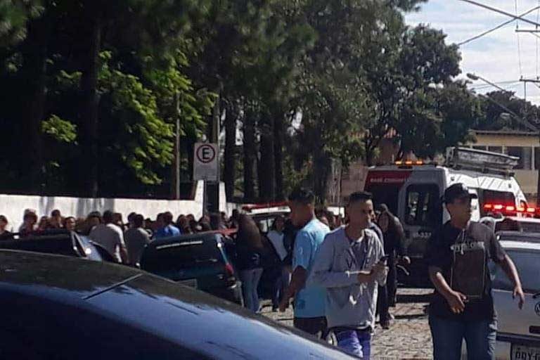 Diez muertos deja tiroteo en escuela de Brasil
