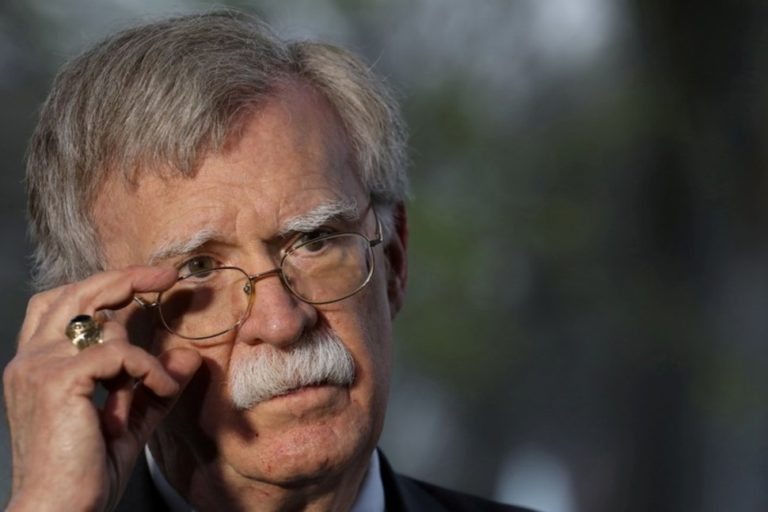 John Bolton insta a militares venezolanos a «proteger al pueblo»