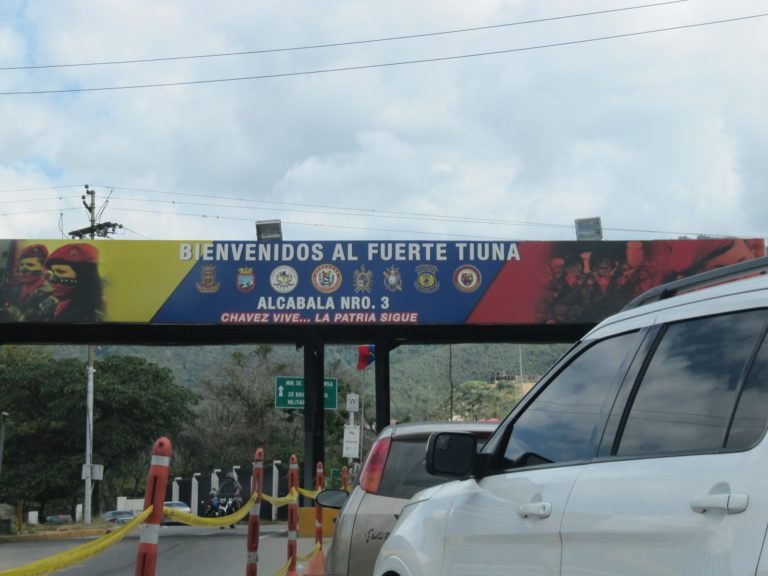 Maduro prepara, en Fuerte Tiuna, el lugar de relcusión de Guaidó