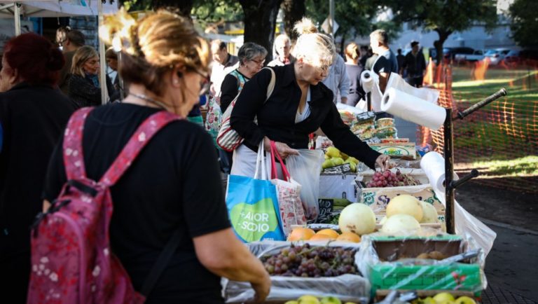 Macri toma medidas para frenar la inflación en Argentina