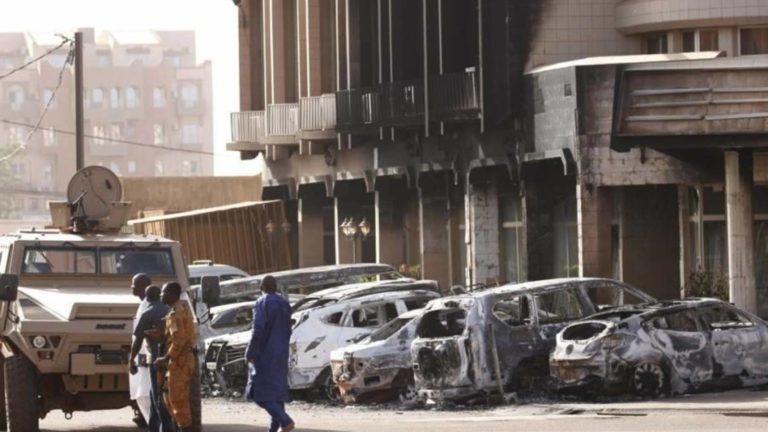 Seis personas mueren en Burkina Faso, luego de ataque a iglesia católica