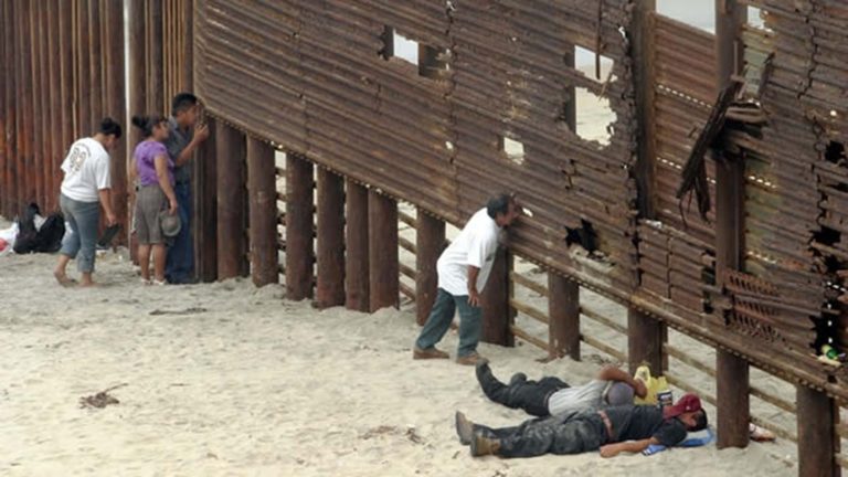 USA promete aranceles a México por inmigración