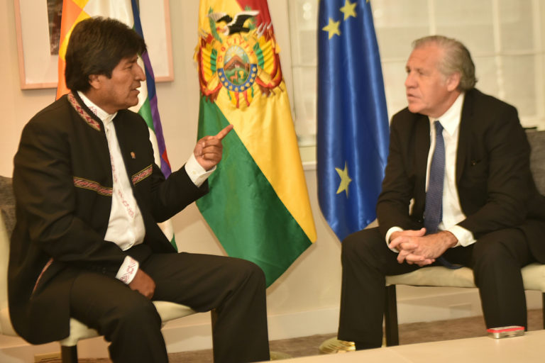 Luis Almagro está a favor de la candidatura de Evo Morales