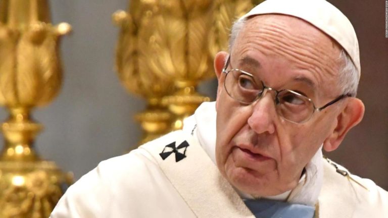 Papa Francisco emite reglas que permiten denunciar casos de abuso dentro de la Iglesia