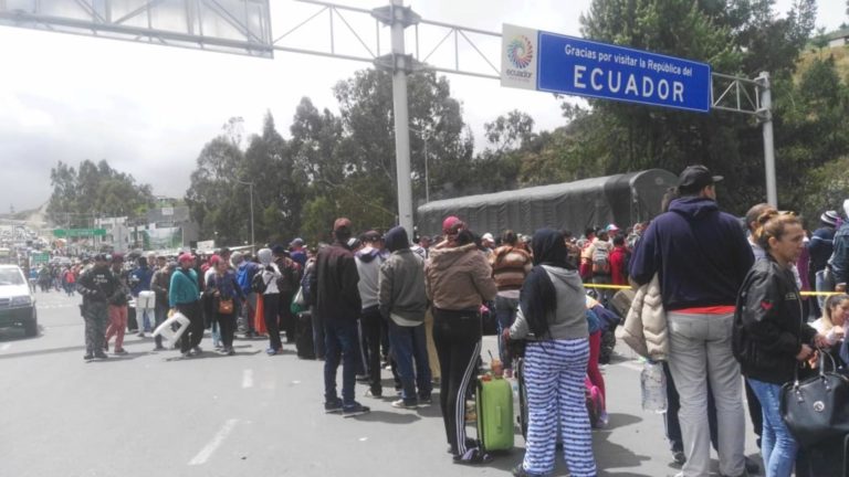 ¿Solidaridad? Ecuador exige visa a venezolanos