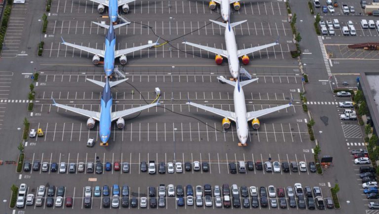 Boeing hará millonaria donación a víctimas de sus 737 MAX