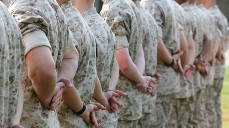 Marines arrestados por tráfico de inmigrantes y drogas