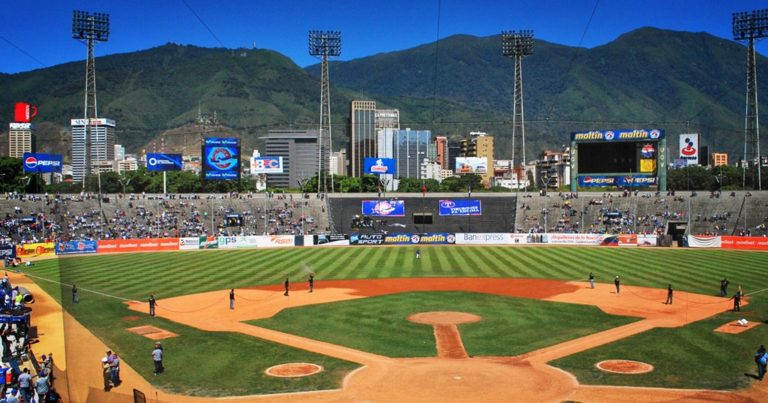 Peloteros de MLB no podrán jugar en Venezuela