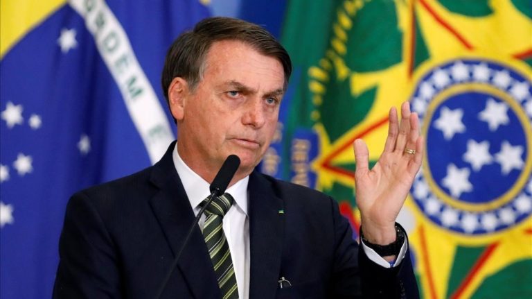 Bolsonaro pide atender incendios en el Amazonas