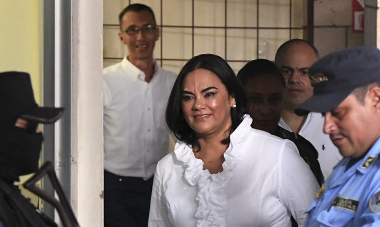 Ex primera dama de Honduras, culpable por corrupción