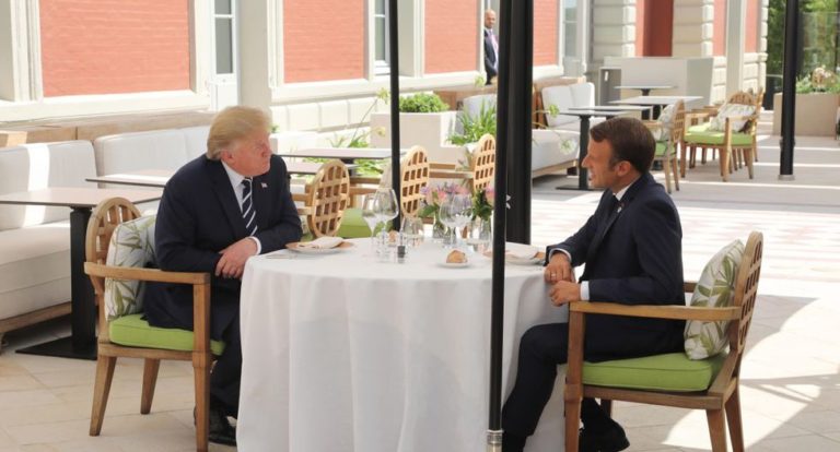 Trump y Macron buscan aliviar tensión antes del G7