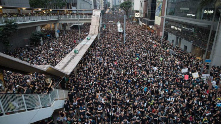 Hong Kong: Gobierno activará plataforma de diálogo