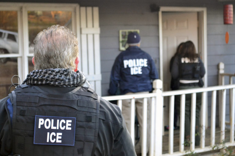 Mega operativo: ICE detiene a indocumentados con antecedentes