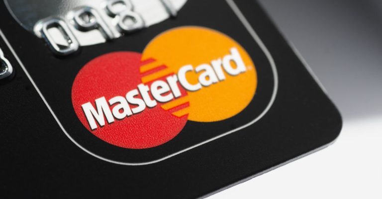 MasterCard deja sin servicios a dos bancos venezolanos