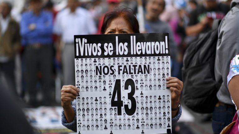 México sigue en la búsqueda de los 43