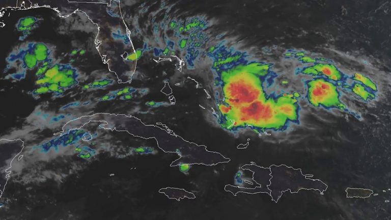 Posible tormenta tropical amenaza a las Bahamas