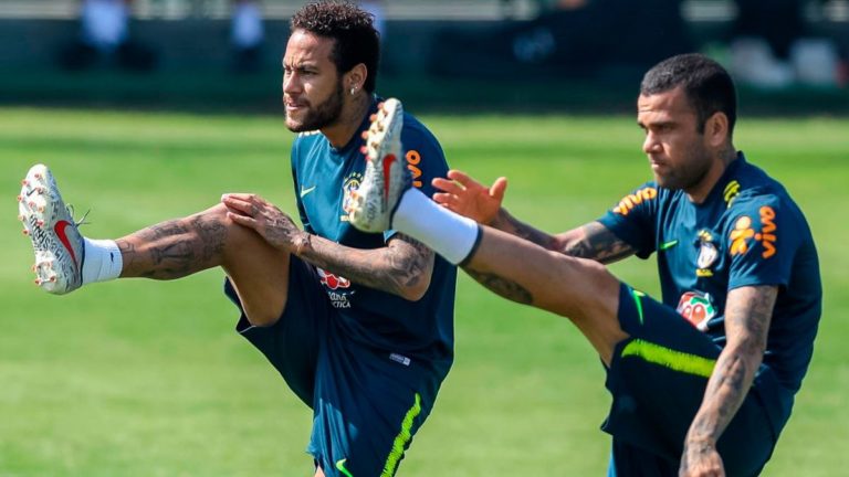 Dani Alves: Neymar Jr. “tiene la sensibilidad de un niño”