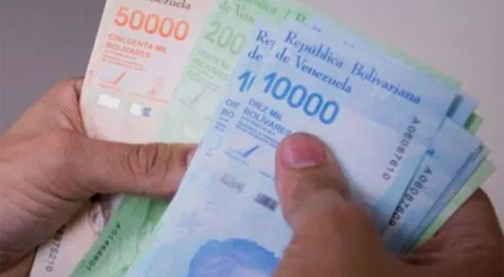 ¡Más inflación! Maduro aumenta sueldo mínimo 375%