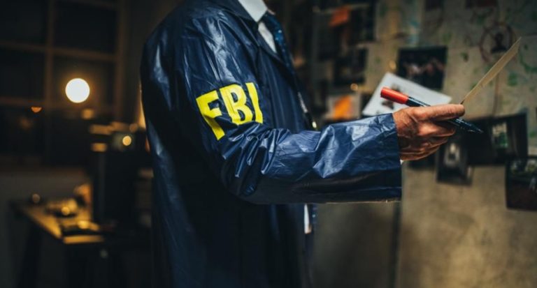 FBI se quedará con muestras de ADN de solicitantes de asilo