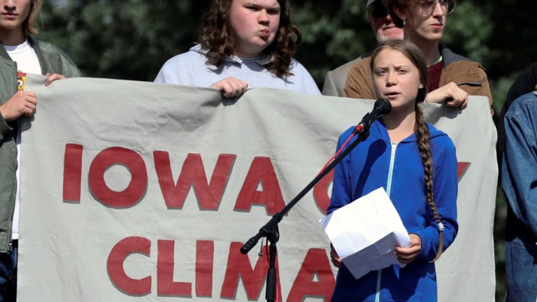 Suspendido profesor de Iowa por amenaza a Greta Thunberg