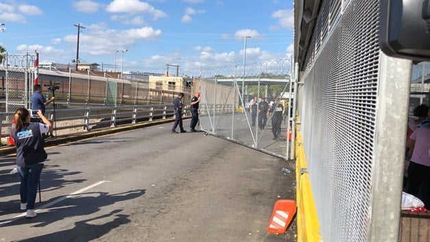 Reabierto puente fronterizo tras protesta de migrantes