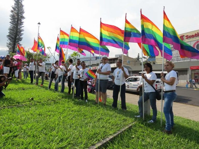 El Salvador: Asesinan a miembros de la comunidad LGBTI