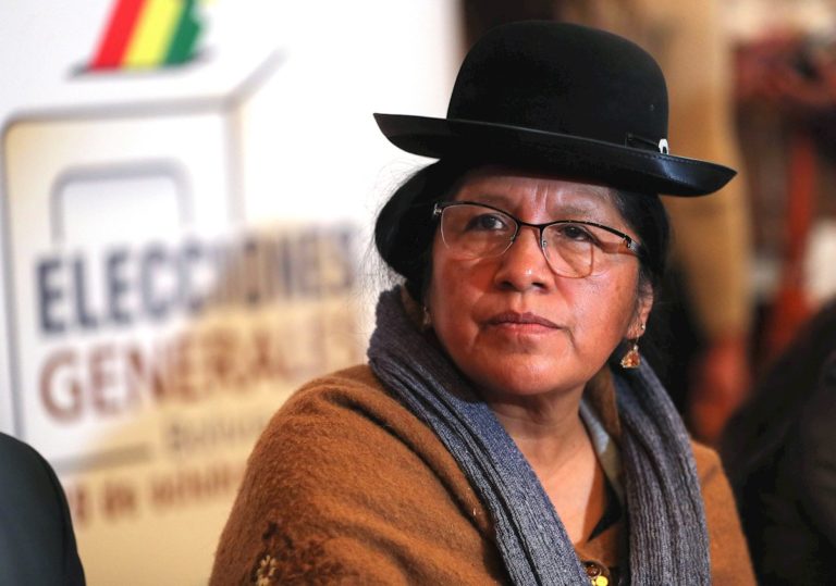 Bolivia: Detienen a expresidenta del Tribunal Supremo Electoral
