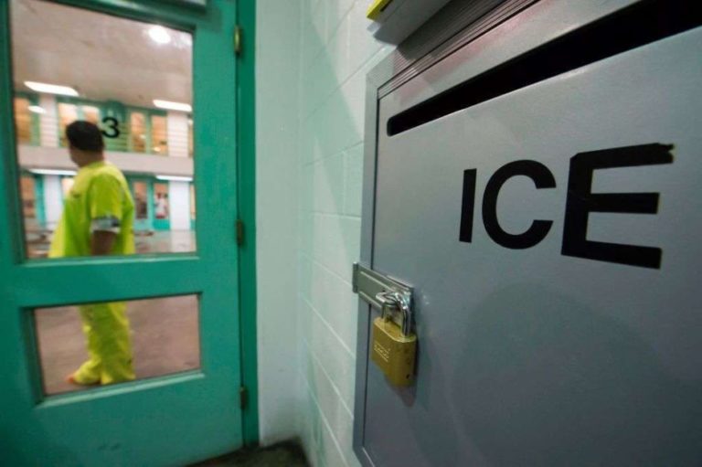 ICE desconecta a inmigrante enfermo de su soporte vital