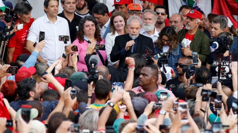 Cambios en la justicia brasilera dejan a Lula en libertad