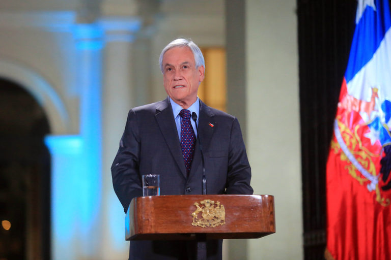Piñera reconoció “uso excesivo de la fuerza” en Chile