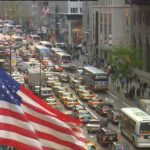 751245988-nueva-york-ciudad-trafico-vehicular-de-ciudad-primavera-estacion-megaciudad