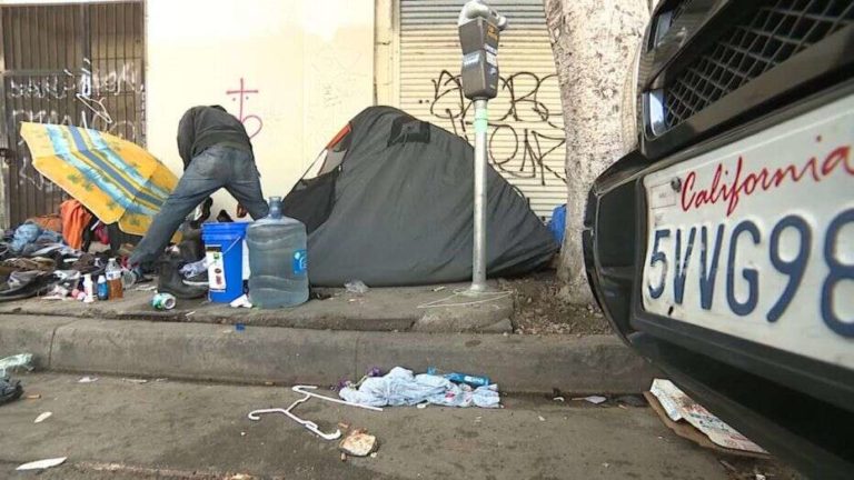 California planea inversión millonaria para “homeless”