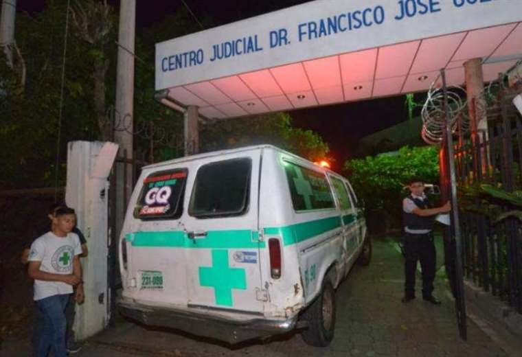 Once muertos tras accidente en El Salvador