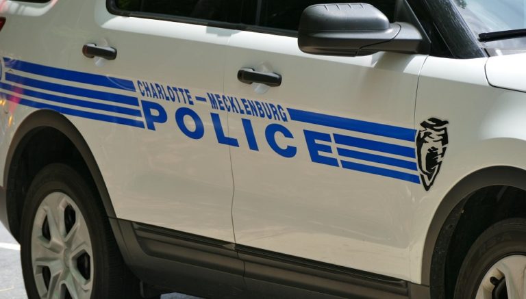Policía investiga dos homicidios en Charlotte