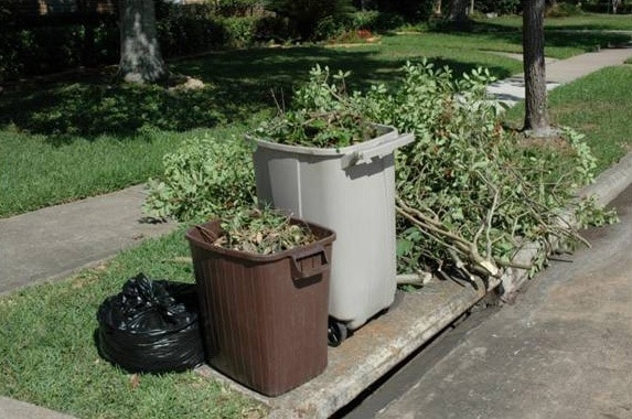 Desechos de jardín: Servicio regular de recolección podría reanudarse en junio