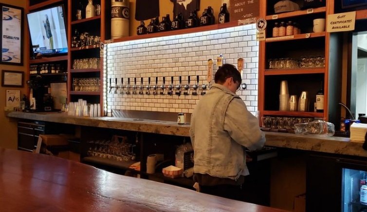Cervecerías de Charlotte se unen a campaña contra desigualdad