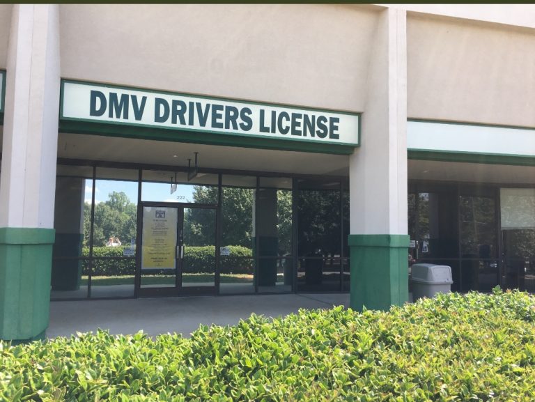 Oficina para tramitar licencias de conducir en Huntersville cerrará por COVID-19