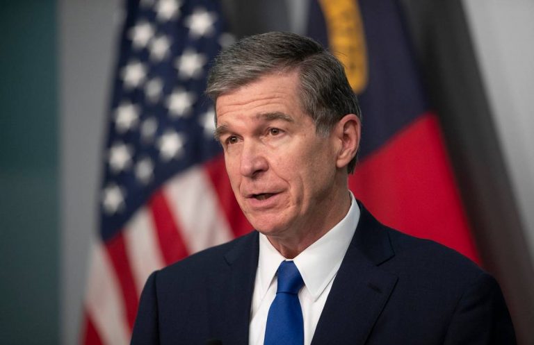 NCDOT y NCDHHS financiarán viajes hacia puntos de vacunación COVID-19