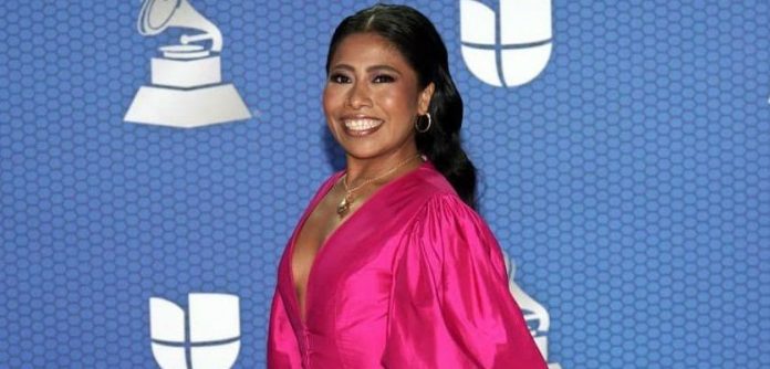 Yalitza Aparicio conducirá show previo a los Globos de Oro