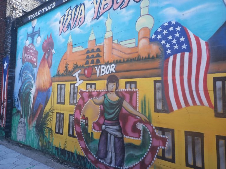 Camino al Super Bowl: Conoce Ybor City en Tampa