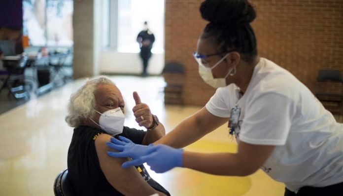 Novant Health abrirá clínica de vacunación masiva East Independence Boulevard