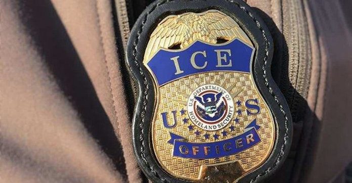 Inmigrantes rechazan proyecto en NC para que policías colaboren con ICE