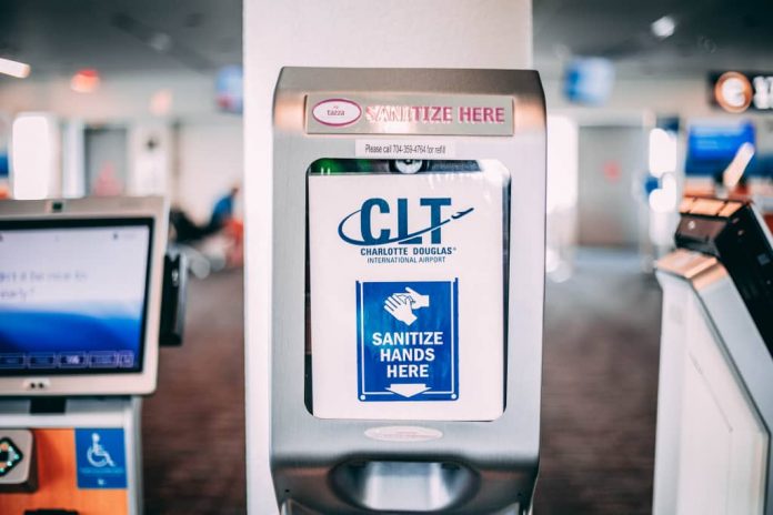 Viajar es diferente ahora: Aeropuerto Charlotte-Douglas tiene sus reglas