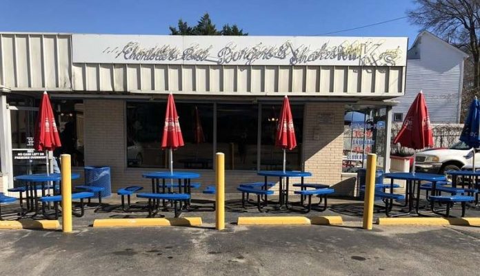 Cierra icónico restaurante Mr. K’s en Charlotte después de 53 años